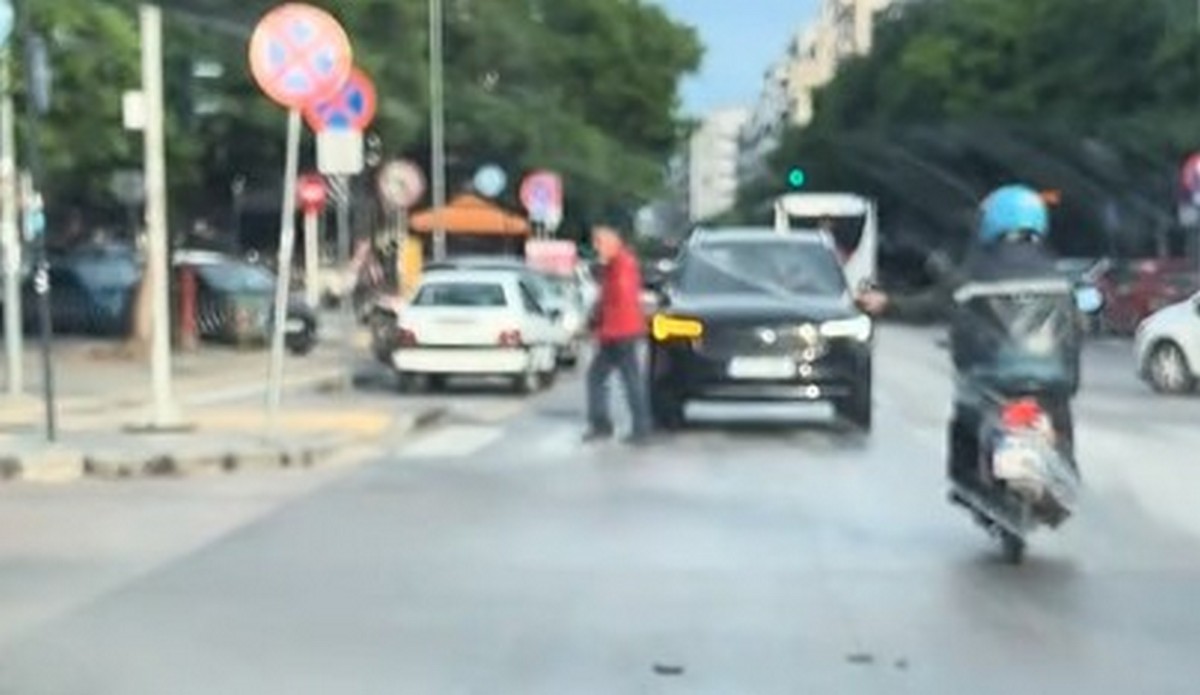 Απίστευτο περιστατικό στη Θεσσαλονίκη: Τζιπ μπήκε ανάποδα σε κεντρική οδό (VIDEO)