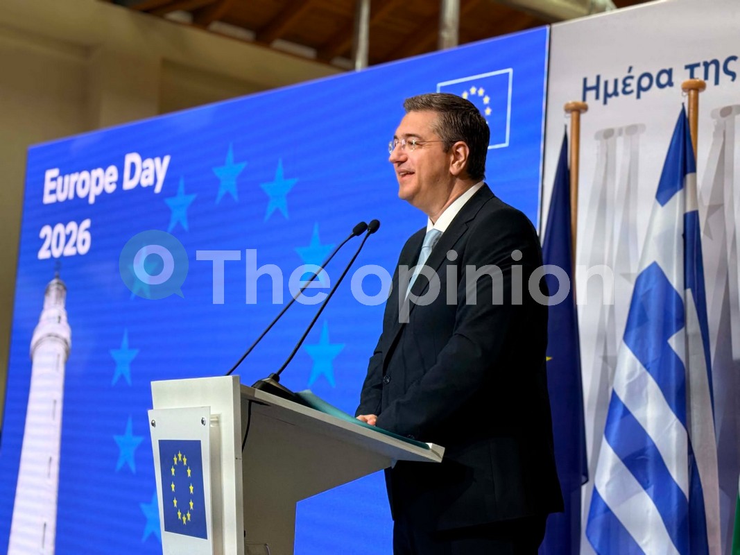 Απ. Τζιτζικώστας: «Παραδίδω την επιταγή των 277 εκατ. ευρώ» – Η Αλεξανδρούπολη στο επίκεντρο της νέας ευρωπαϊκής στρατηγικής μεταφορών