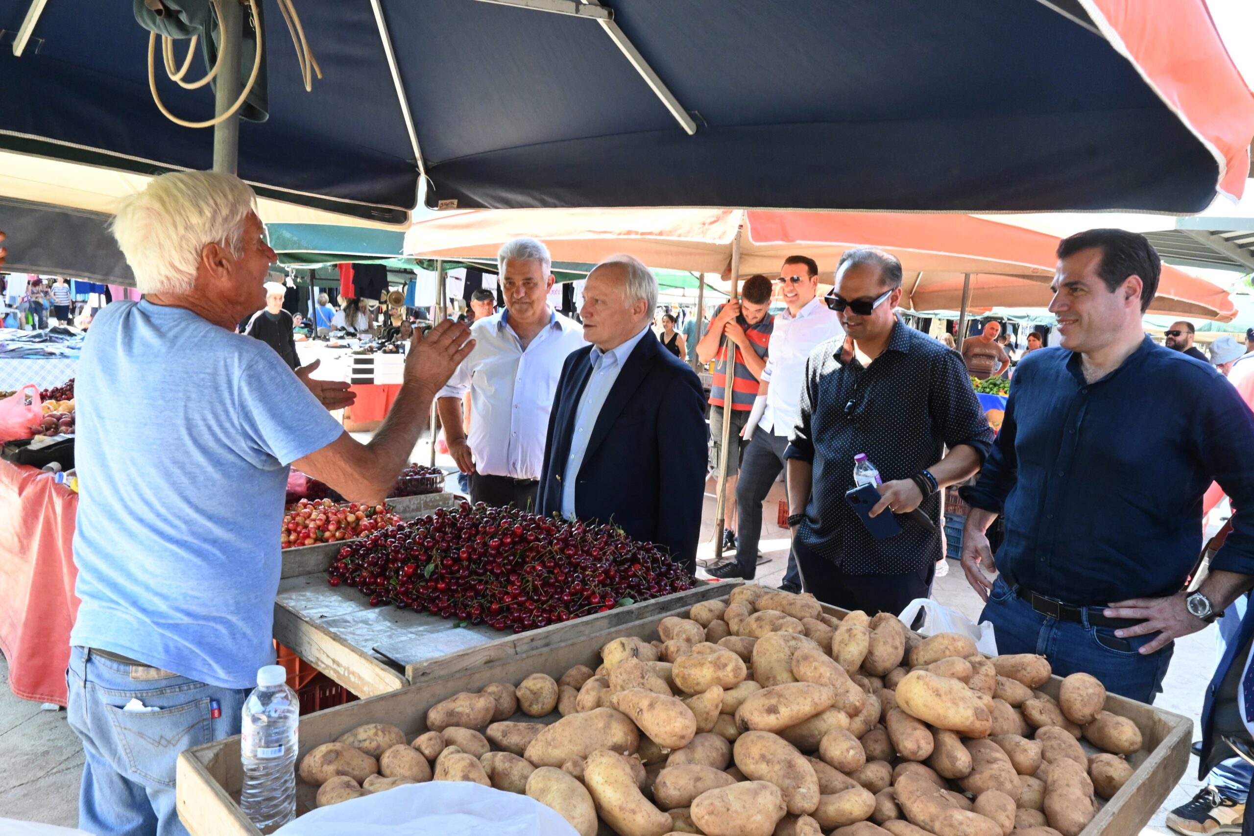 “Καρπούζια με το… μαχαίρι”