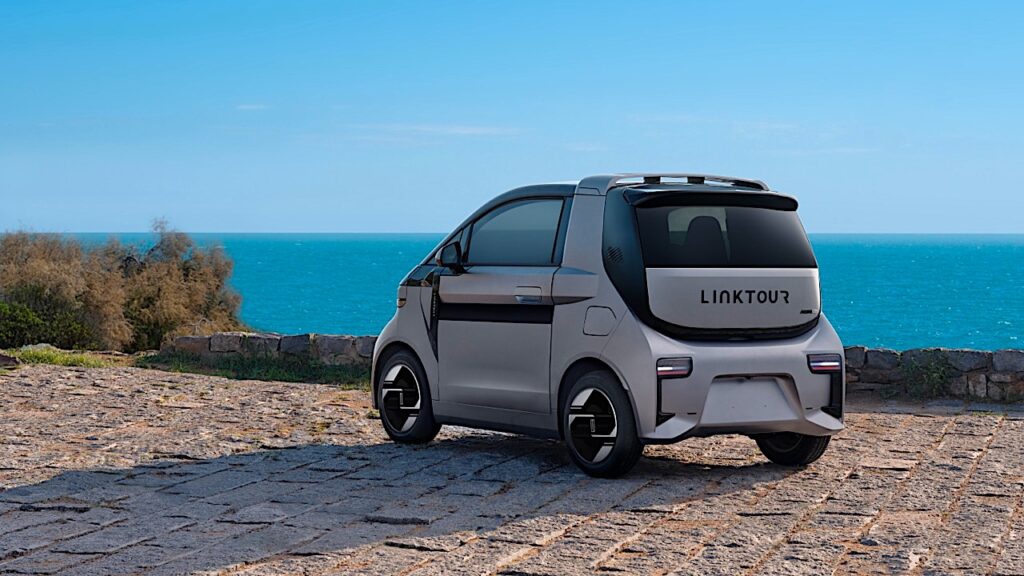 Στην Ελλάδα το λιλιπούτειο LinkTour ALUMI