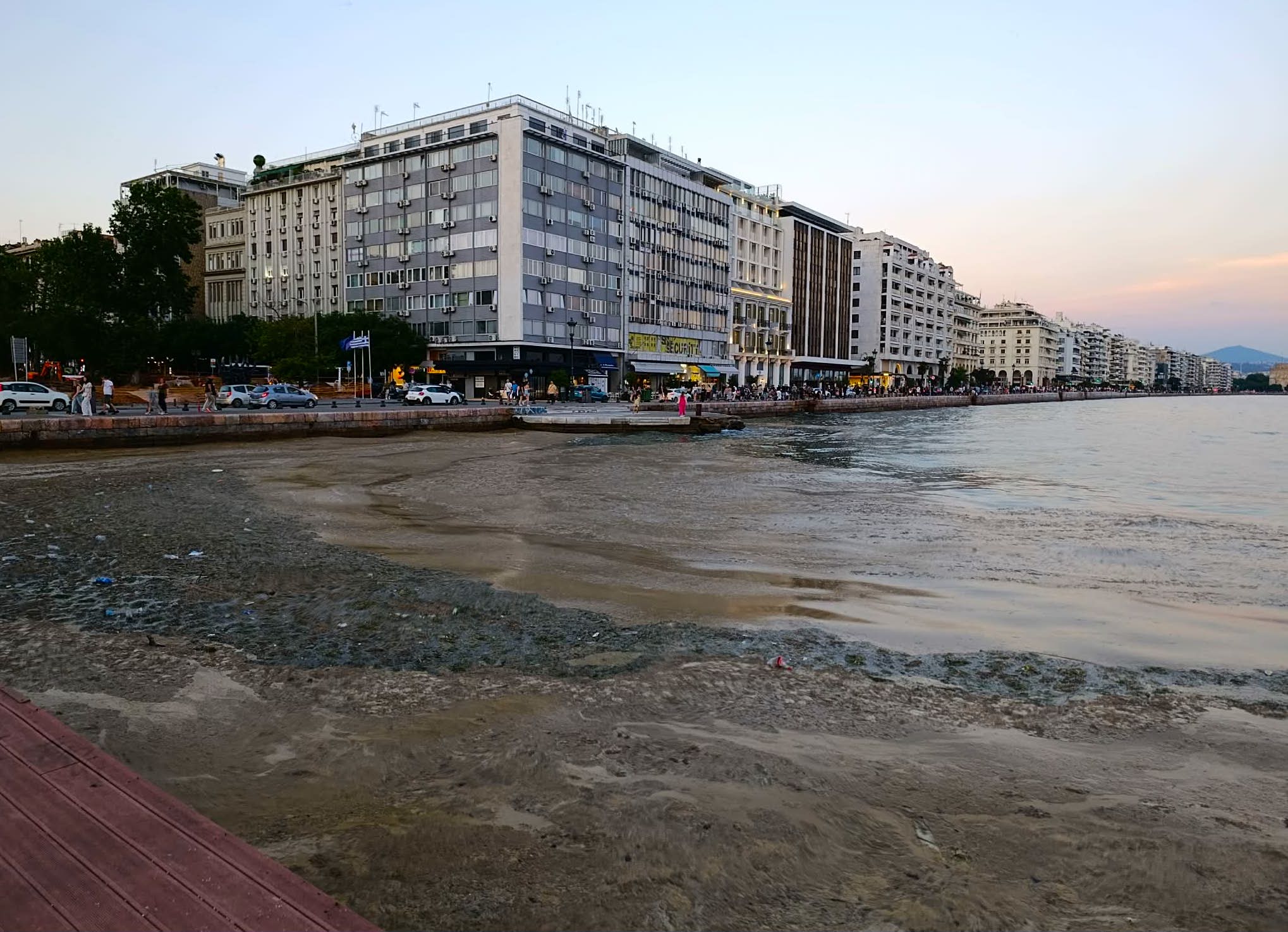 Θερμαϊκός: Πρωτόγνωρο ή… κλασικό καλοκαιρινό φαινόμενο (ΦΩΤΟ)