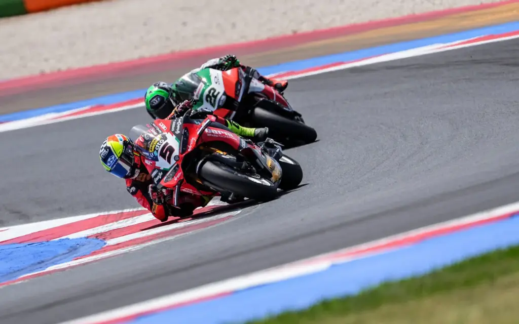 25η συνεχόμενη νίκη του Nicolo Bulega στο Misano