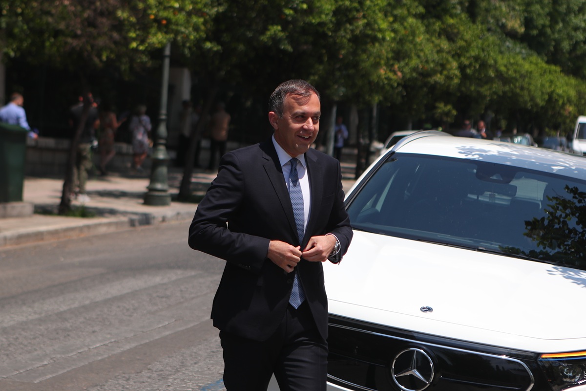 Επεισόδιο Χατζηβασιλείου-Νταβούτογλου για το Κυπριακό: Πρόκειται για εισβολή από το 1974, η Τουρκία να αποδεχθεί την πραγματικότητα