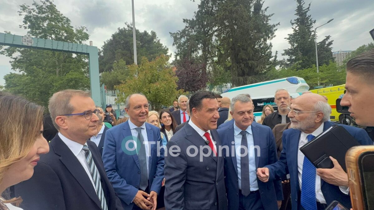 Θεσσαλονίκη: Το… savoir vivre του Άδωνι Γεωργιάδη στους εργαζόμενους (ΦΩΤΟ-VIDEO)