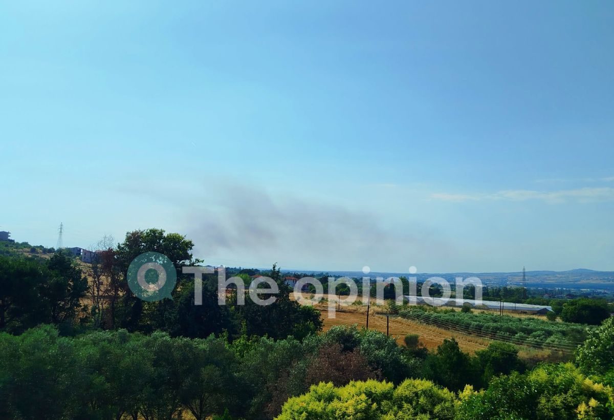 Θεσσαλονίκη: Υπό πλήρη έλεγχο η φωτιά στα Τσαΐρια – «Κάηκε σχεδόν όλος ο οικισμός» (ΦΩΤΟ-VIDEO)