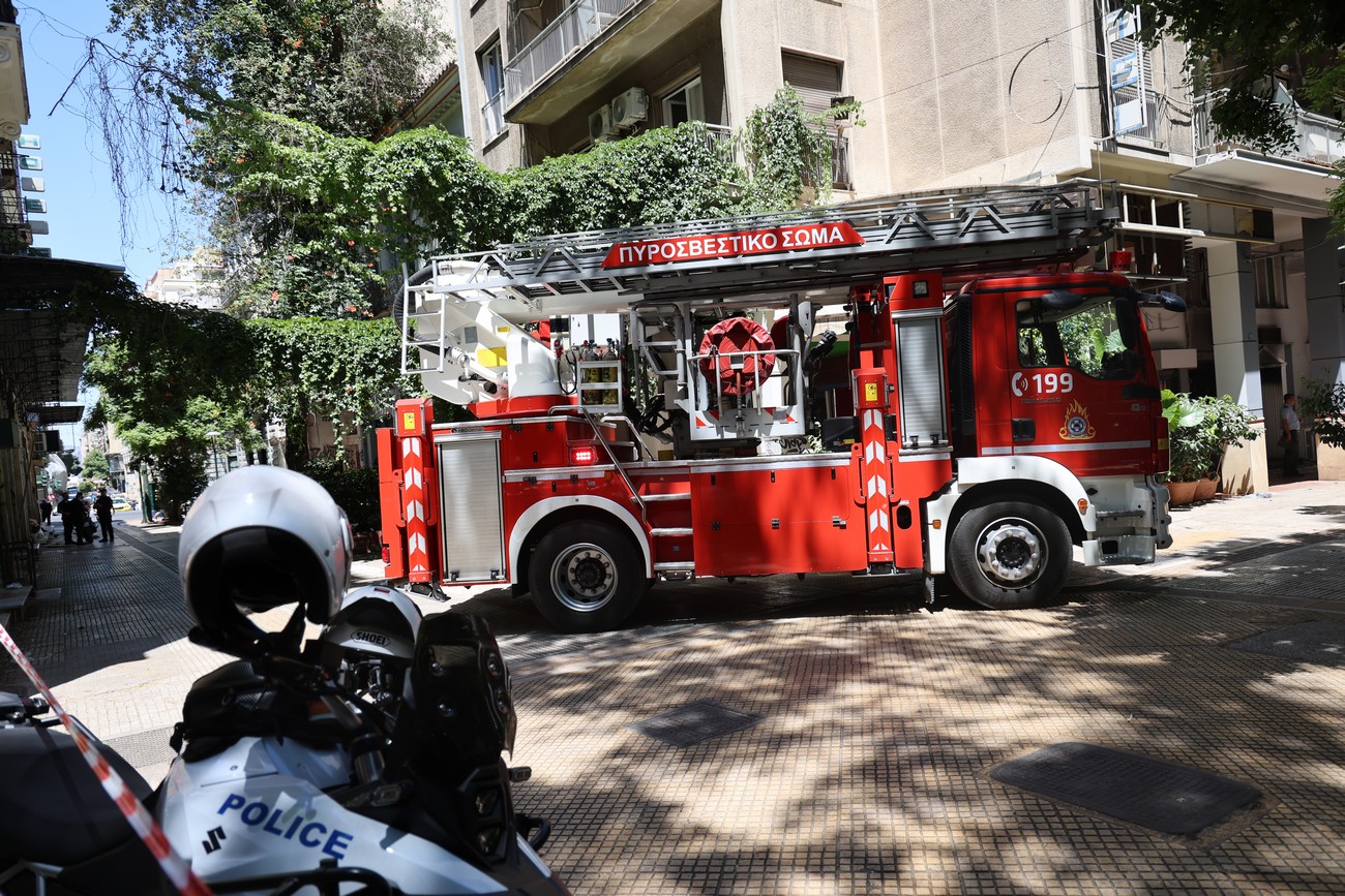 Αττική: Από ηλεκτρονικό πατίνι ξέσπασε η φωτιά στο ξενοδοχείο – Τρεις τραυματίες (ΦΩΤΟ-VIDEO)