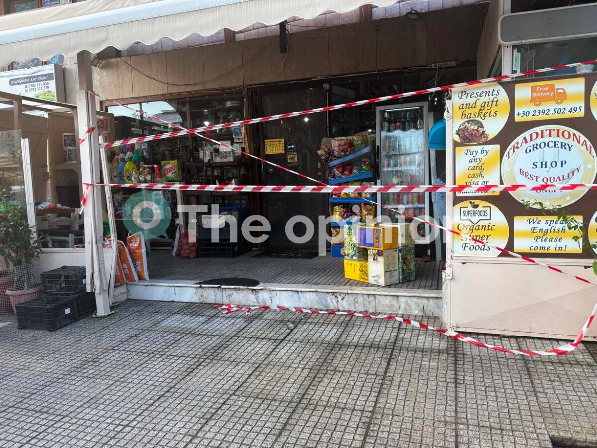 Βίντεο ντοκουμέντο από το όχημα που κατέληξε μέσα σε κατάστημα στους Νέους Επιβάτες – «Προσπάθησε να αποφύγει άλλο όχημα», λέει η σύζυγος του ιδιοκτήτη
