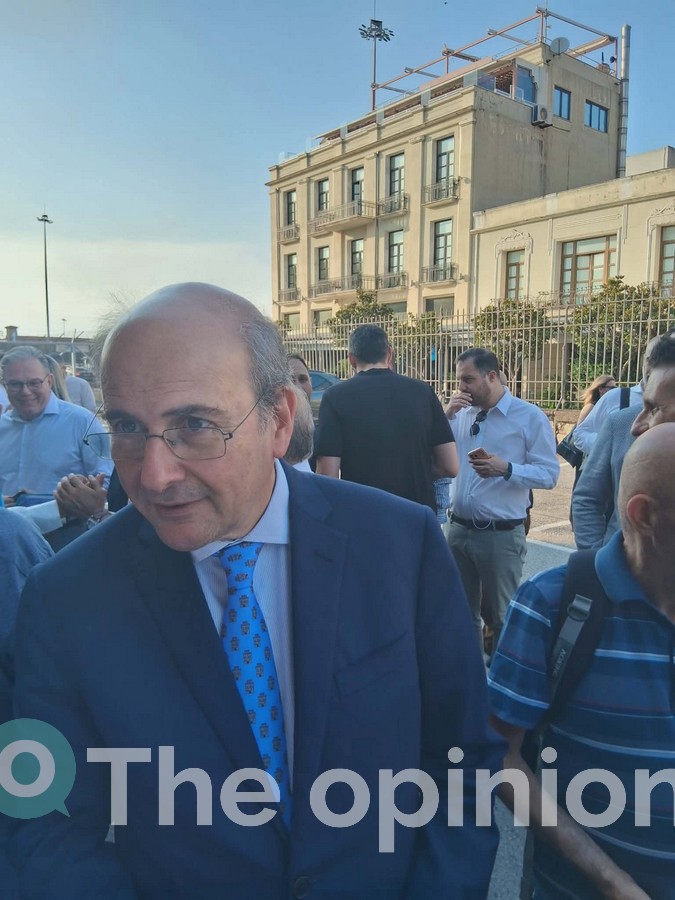 Οι δεσμοί του Κωστή Χατζηδάκη με τη Θεσσαλονίκη, η… ρομαντική εκδήλωση και η γραβάτα με τον Λευκό Πύργο