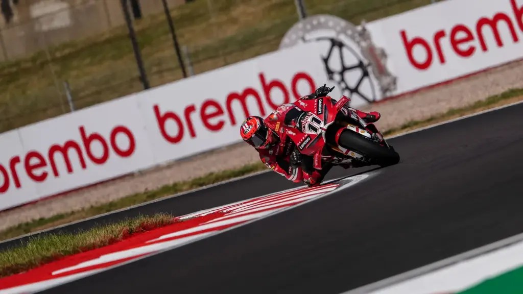 Η δράση του WorldSBK συνεχίζεται στο Donington Park