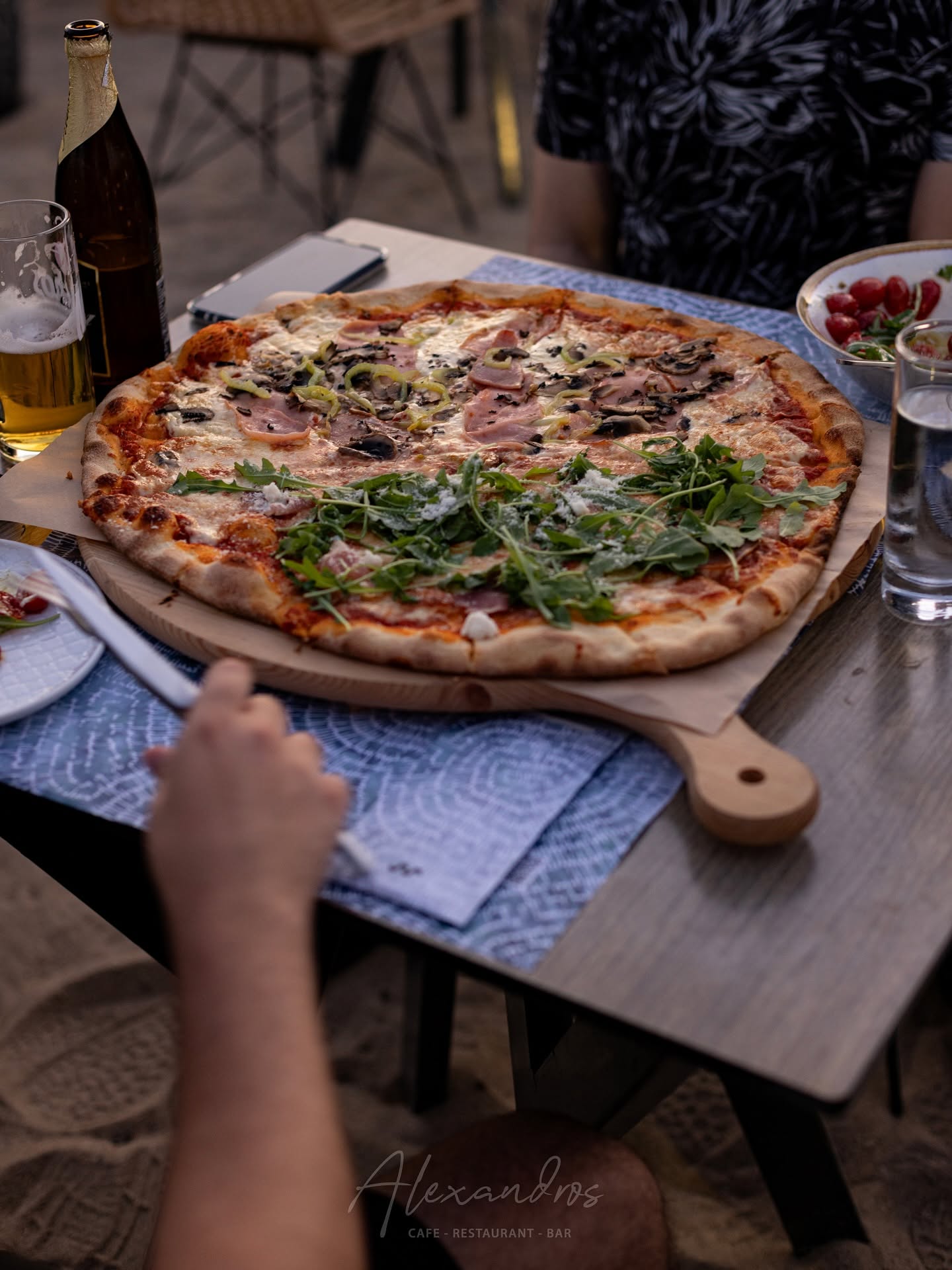 Alexandros Cafe Βar Restaurant: Ένας διαχρονικός προορισμός γεύσης και φιλοξενίας στη Νικήτη