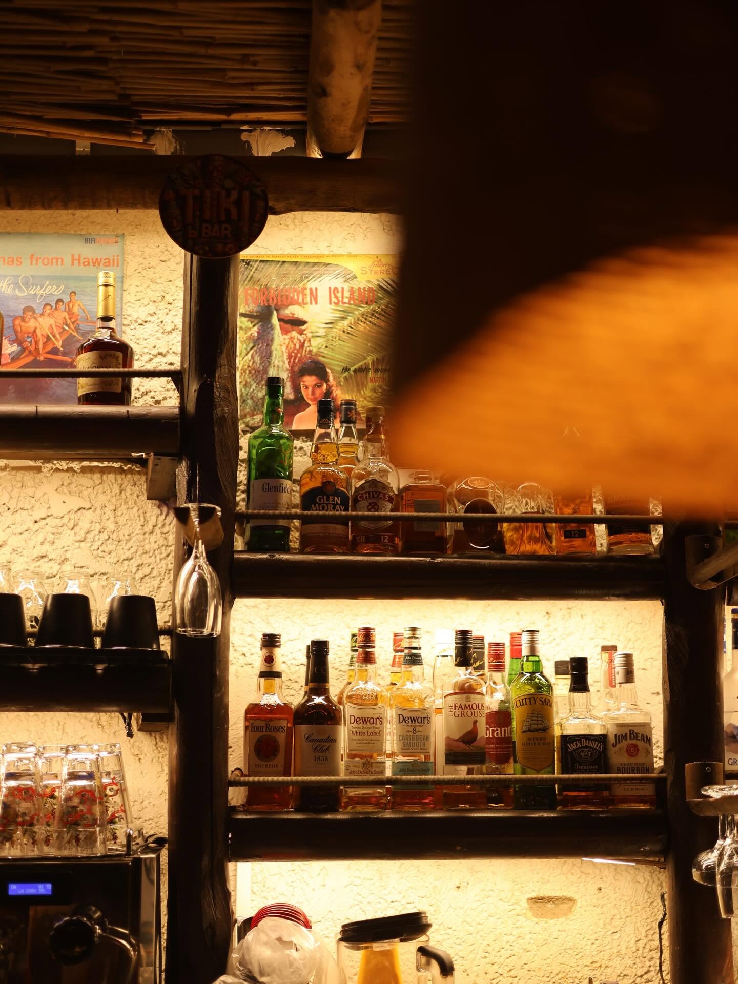 Μπαρ Μπα Μπεν: Το διάσημο bar στη λεωφόρο Καραμανλή