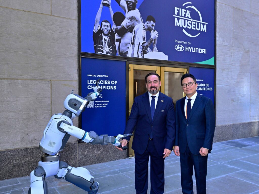 Hyundai και FIFA μαζί στην έκθεση “Legacies of Champions”