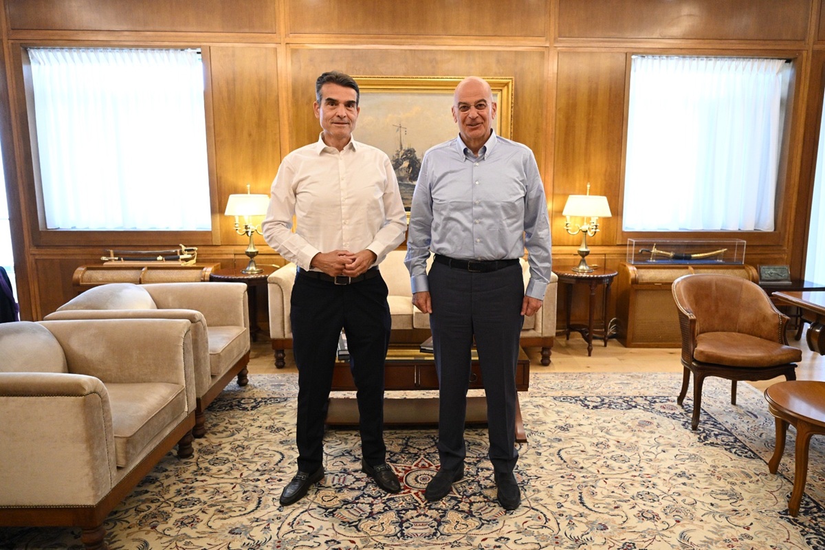 Συνάντηση Κούβελα – Δένδια για την αξιοποίηση των πρώην στρατοπέδων της Θεσσαλονίκης