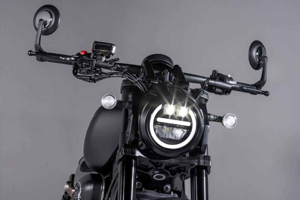Απίστευτα κουλτουριάρικη η DAYTONA ROCKSTAR 450V