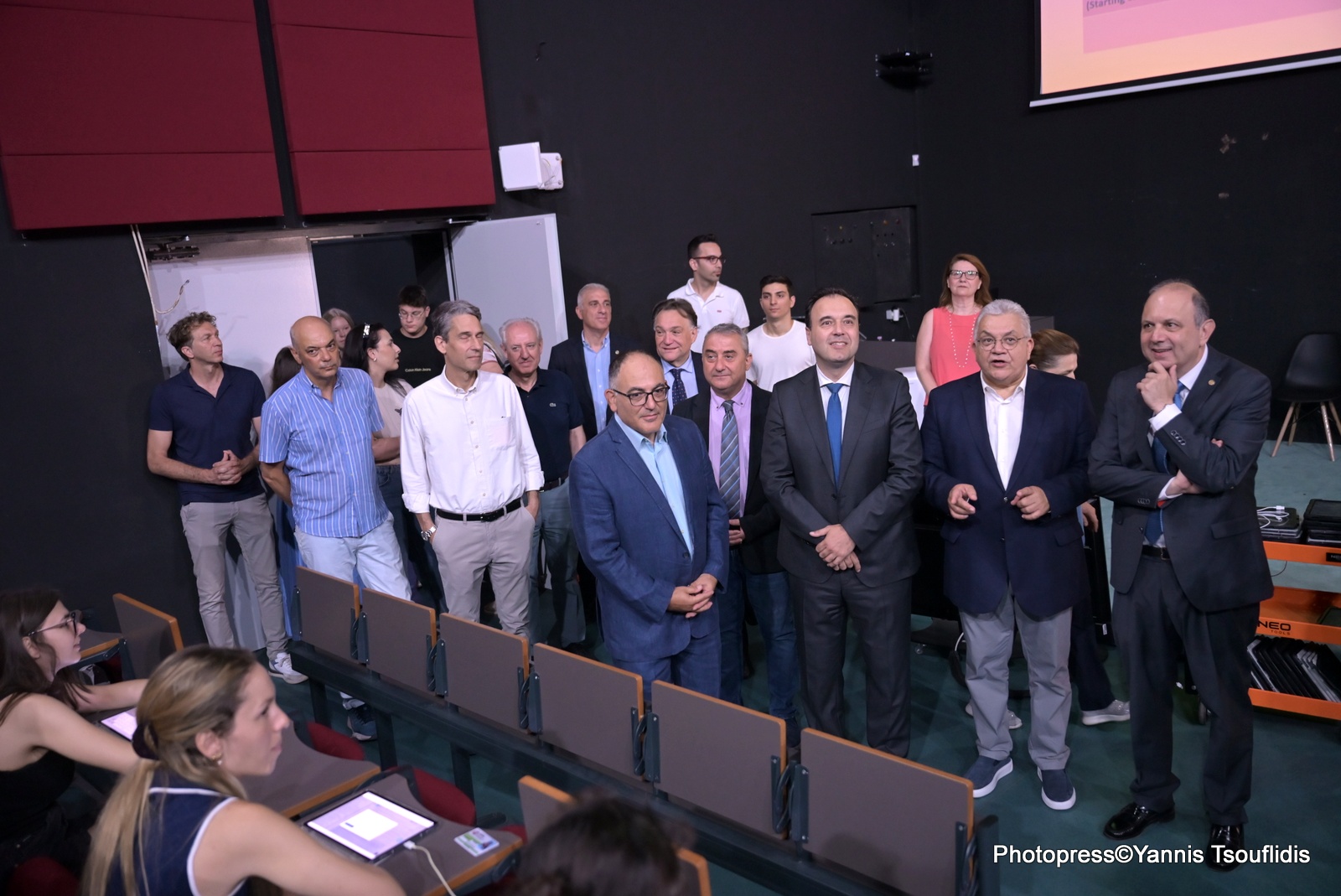 Το ΑΠΘ περνά στην ψηφιακή εποχή – Χιλιάδες φοιτητές εξετάζονται πλέον μέσω tablet (ΦΩΤΟ)