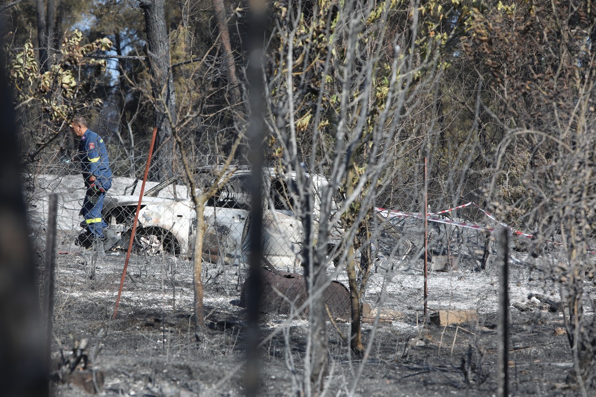 Θεσσαλονίκη: Δύο νεκροί και εικόνες καταστροφής – Ο τραγικός απολογισμός της πυρκαγιάς  (ΦΩΤΟΡΕΠΟΡΤΑΖ)