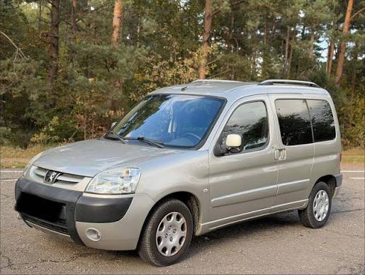30 χρόνια αξιοπιστίας γιορτάζει το Peugeot Partner, 10 το Traveller