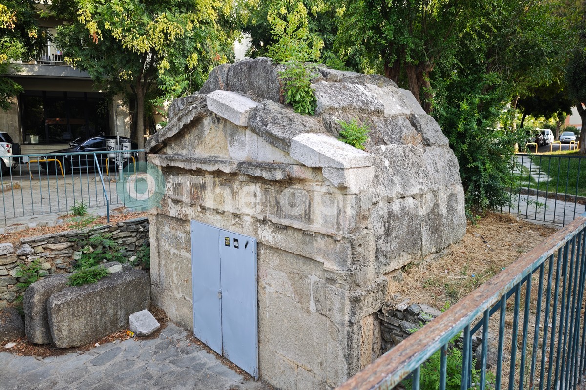 Θεσσαλονίκη: Ο Μακεδονικός Τάφος ανάμεσα στις πολυκατοικίες  (ΦΩΤΟ)