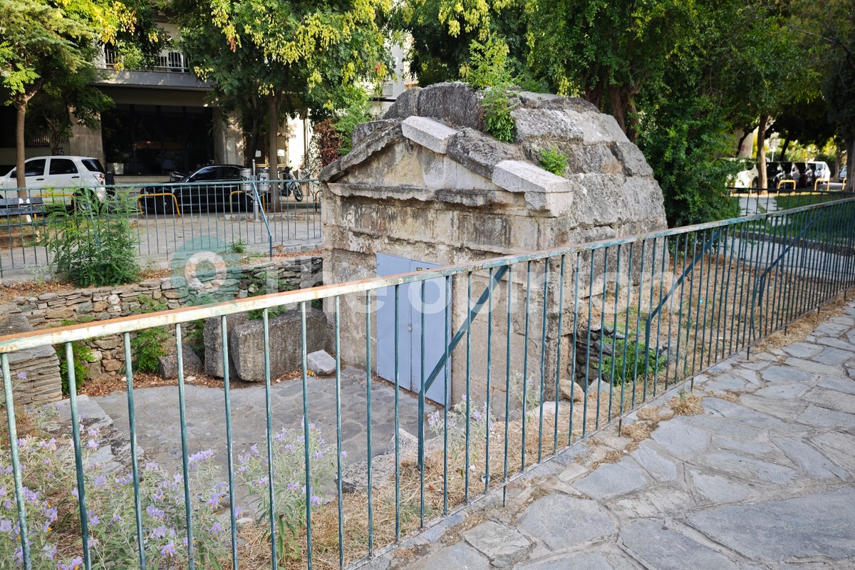 Θεσσαλονίκη: Ο Μακεδονικός Τάφος ανάμεσα στις πολυκατοικίες  (ΦΩΤΟ)