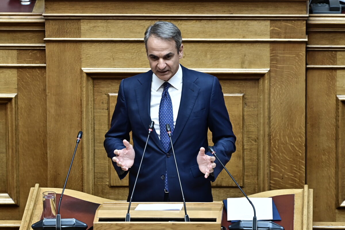 Μητσοτάκης στη Βουλή: Η Ελλάδα έχει ανάγκη νέο Σύνταγμα που να συμβαδίζει με την εποχή μας