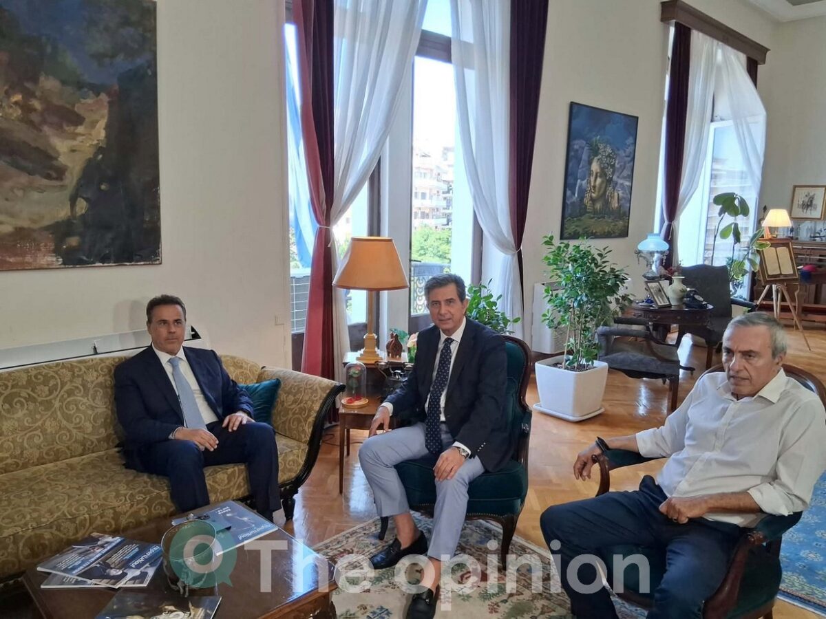 Tο χαμόγελο του Παπασταύρου και η πρόβλεψη Γκιουλέκα