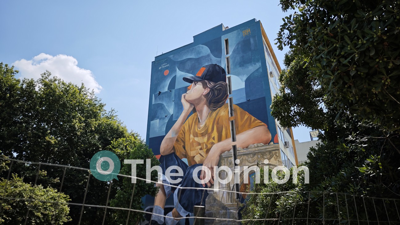 Διχάζει ή εντυπωσιάζει τους Θεσσαλονικείς η τοιχογραφία στον Βαρδάρη; (VIDEO)