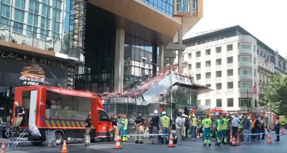 Φωτιά σε εργοτάξιο στο Βέλγιο – Αναφορές για νεκρούς και αγνοούμενους (VIDEO)