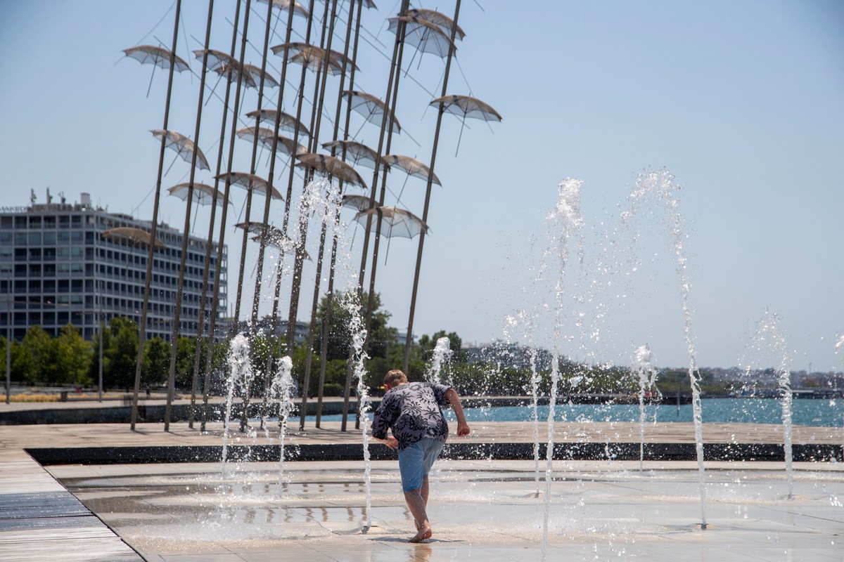 Αίθριος καιρός με τοπικές νεφώσεις – Σε ποιες περιοχές πέφτει η θερμοκρασία