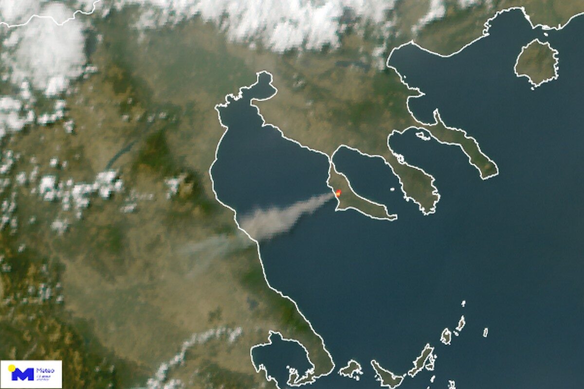 φωτιά