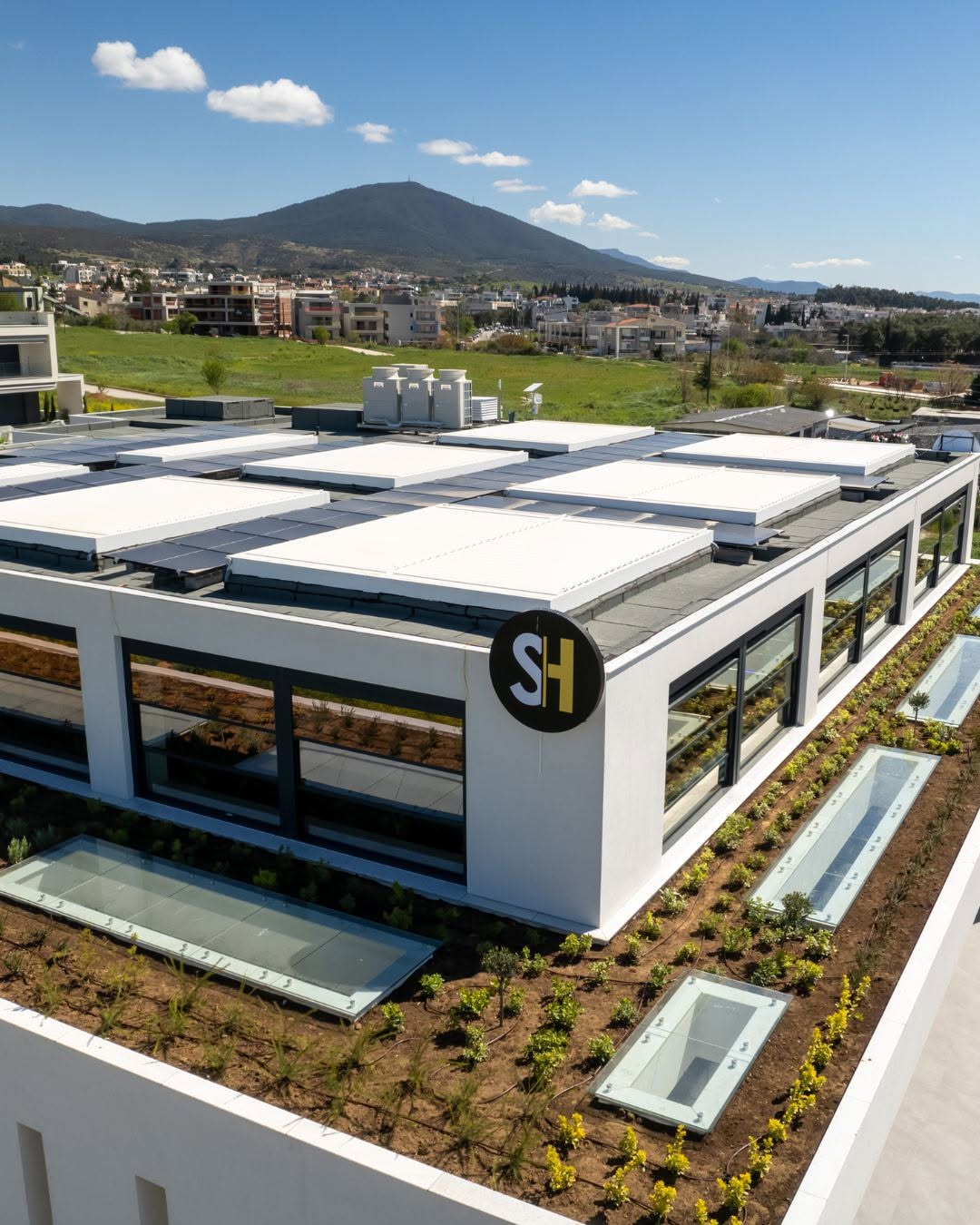 Social House: Ο υπερυψωμένος αστικός κήπος της Θέρμης που αλλάζει το χάρτη του all-day dining