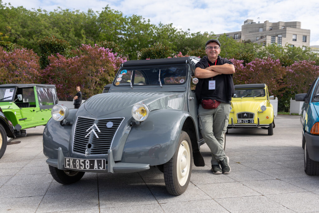 Citroën Classic Tour 2026: Το “λοχιόσημο” γιορτάζει και οι δρόμοι του Παρισιού αναστενάζουν!