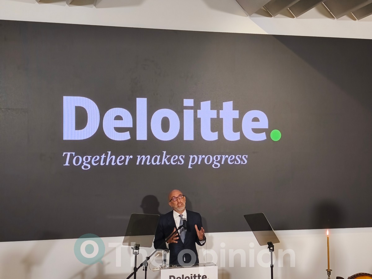 Εγκαίνια για το νέο κτίριο του Competence Center της Deloitte στο παλιό κτίριο της ΠΑΕΓΑ στο λιμάνι