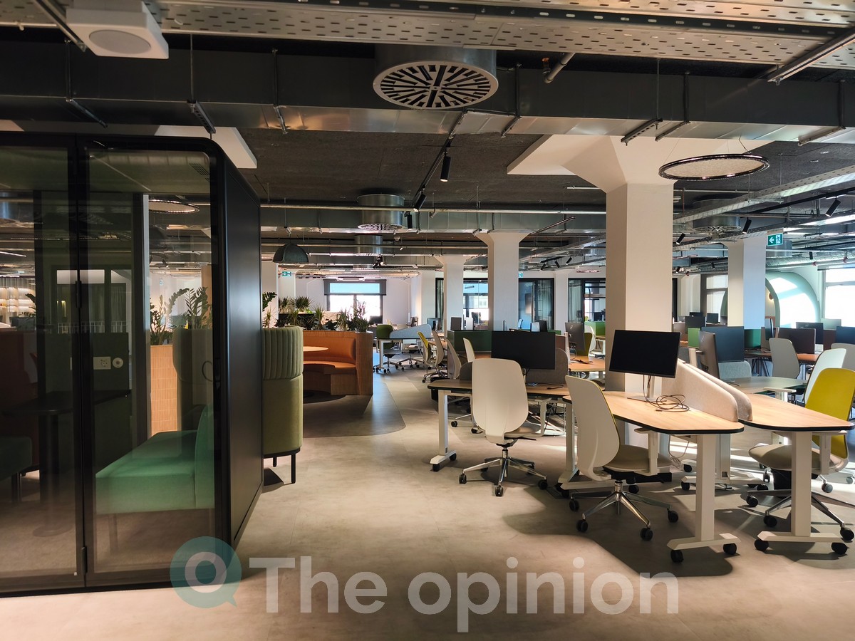 Εγκαίνια για το νέο κτίριο του Competence Center της Deloitte στο παλιό κτίριο της ΠΑΕΓΑ στο λιμάνι