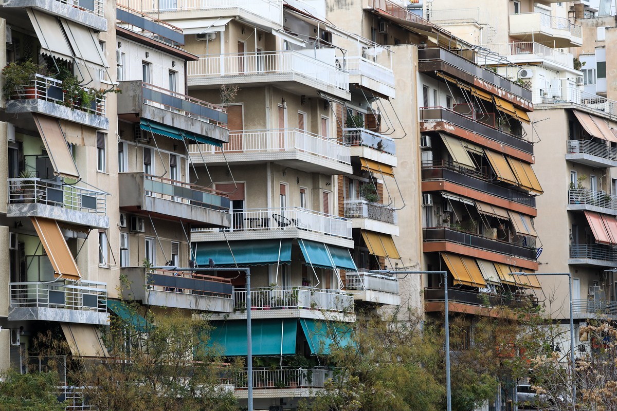 Γρίφος το πόσα ακίνητα έχει στην ιδιοκτησία του το δημόσιο – Αναγκαία η δημιουργία ενιαίου μητρώου