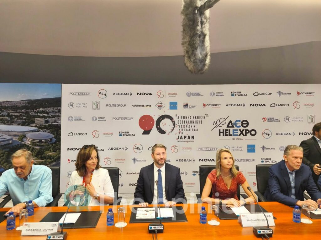 Η πράσινη ρακέτα, το green room της ΕΡΤ και η προτίμηση στη ρετσίνα – Η βόλτα Ανδρουλάκη στη ΔΕΘ (ΦΩΤΟ-VIDEO)