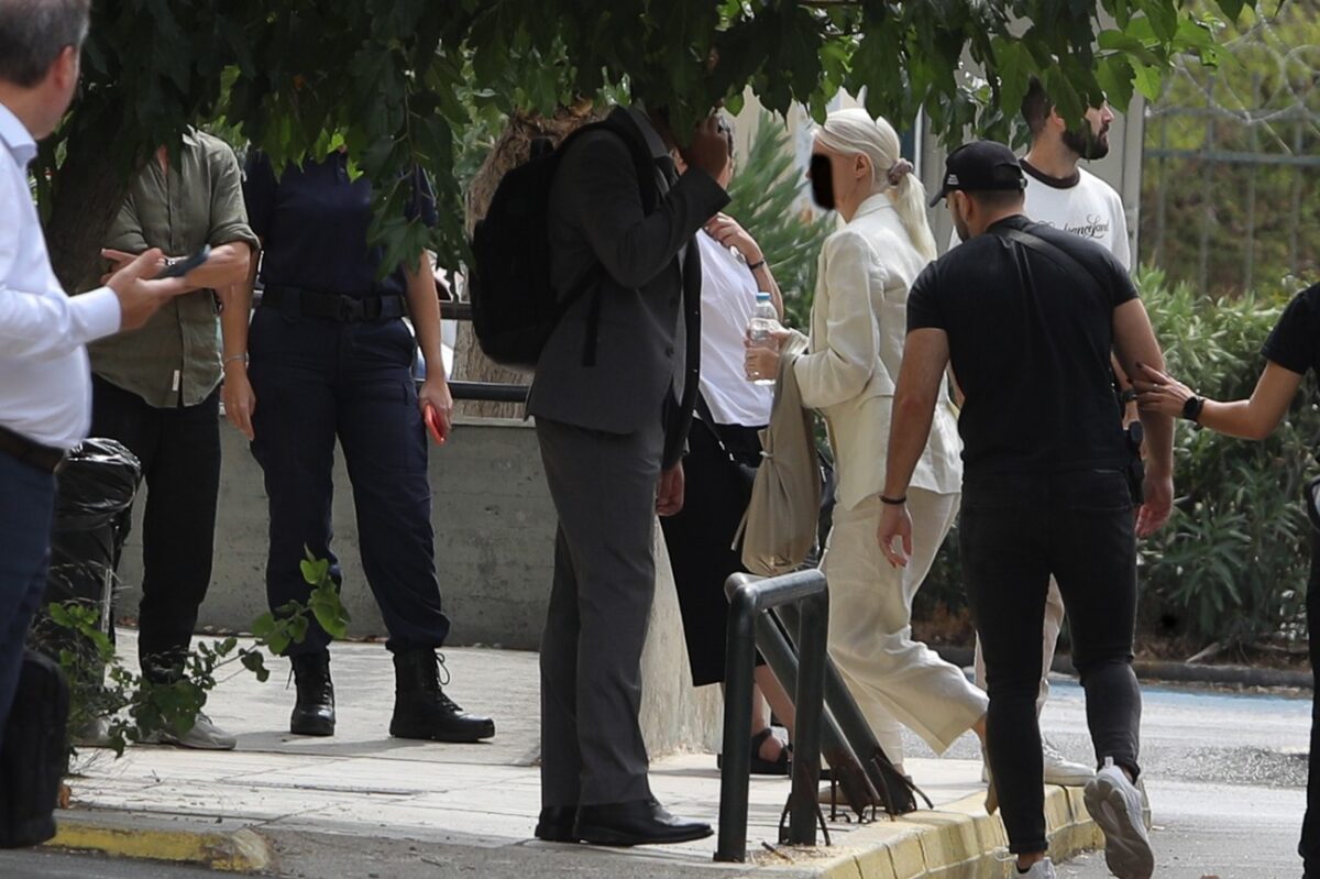 Μαζωνάκη