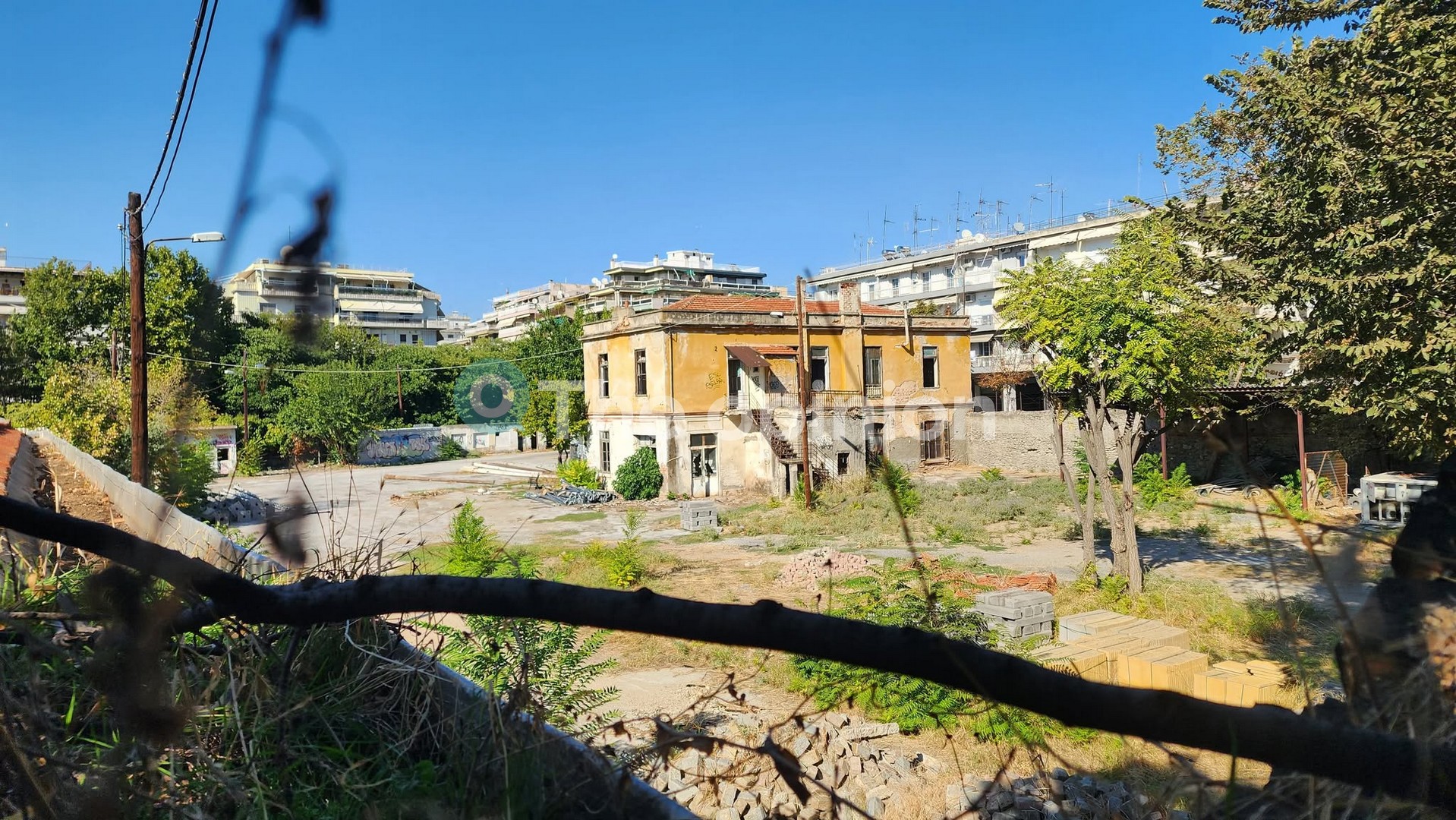 Ντεπώ: Στο τραπέζι η αποκατάσταση και η επανάχρηση των ιστορικών κτιρίων (ΦΩΤΟ)