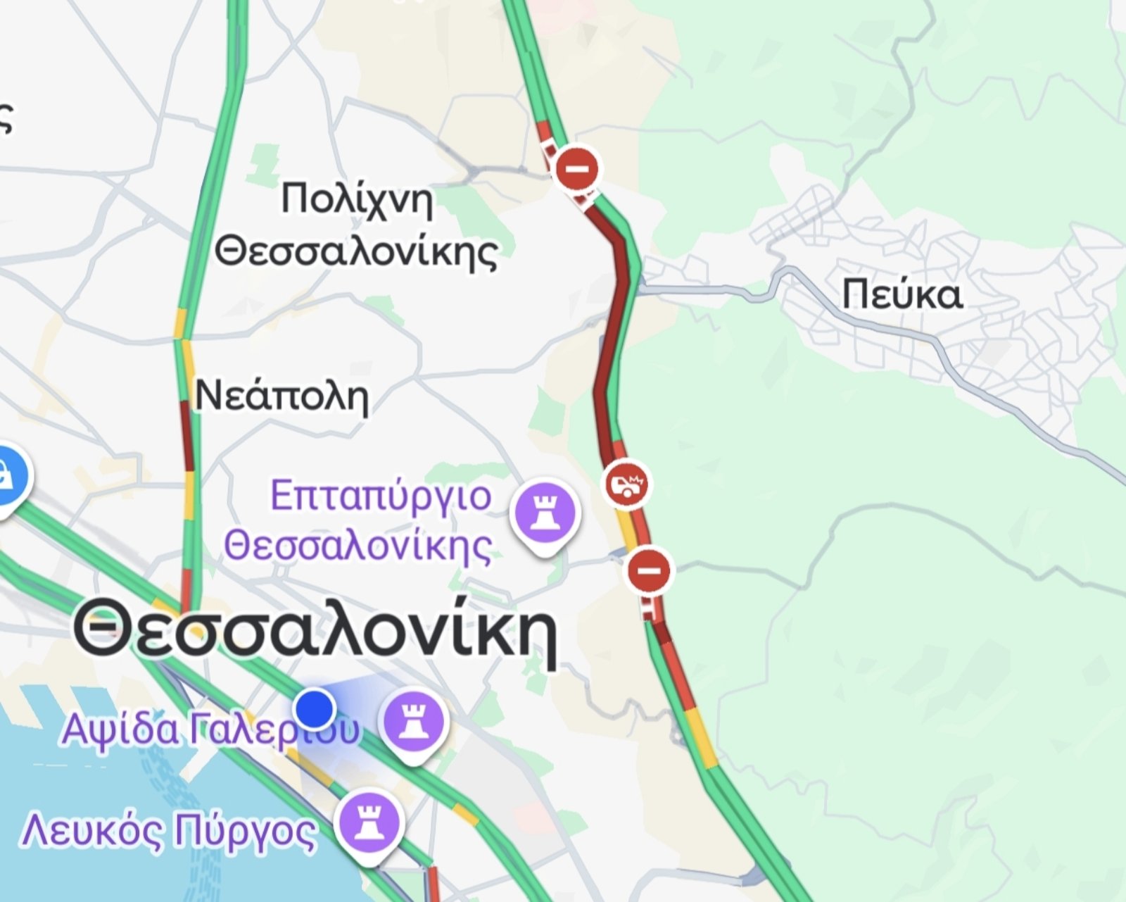 Θεσσαλονίκη: Στα «κόκκινα» ο περιφερειακός μετά από τροχαίο