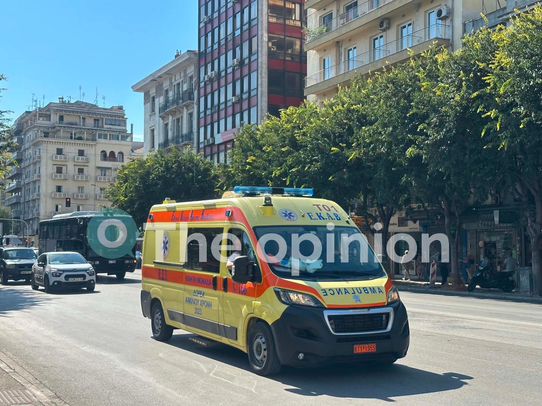 «Φιέστες στα εγκαίνια, αλλά όχι προσωπικό» – Στους δρόμους οι υγειονομικοί ενόψει της 90ης ΔΕΘ (VIDEO)