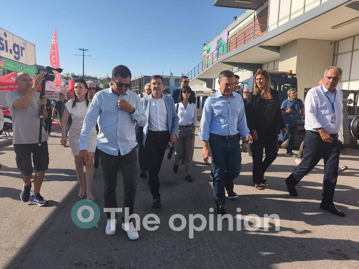 Στη ΔΕΘ ο Αλέξης Τσίπρας – Η βόλτα στα περίπτερα (ΦΩΤΟ – VIDEO)