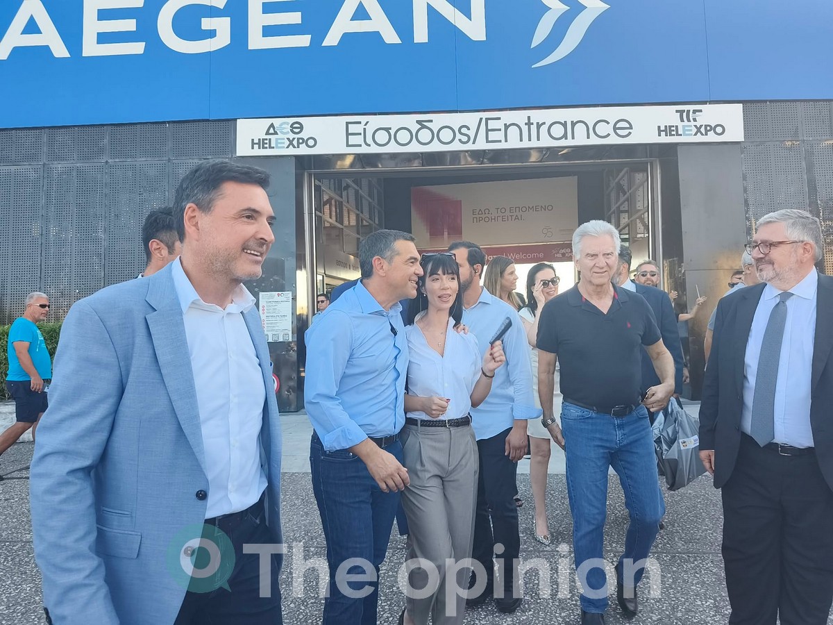 Στη ΔΕΘ ο Αλέξης Τσίπρας – Η βόλτα στα περίπτερα (ΦΩΤΟ – VIDEO)