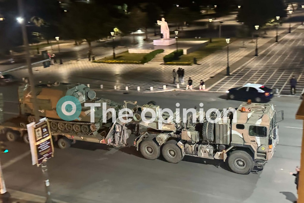 «Παρέλαση» από στρατιωτικά οχήματα στη Θεσσαλονίκη τράβηξε τα βλέμματα (ΦΩΤΟ-VIDEO)