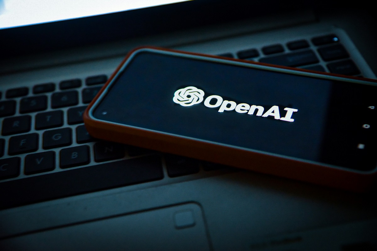Η OpenAI φέρνει διαφημίσεις στο ChatGPT και αποκαλύπτει πώς θα είναι