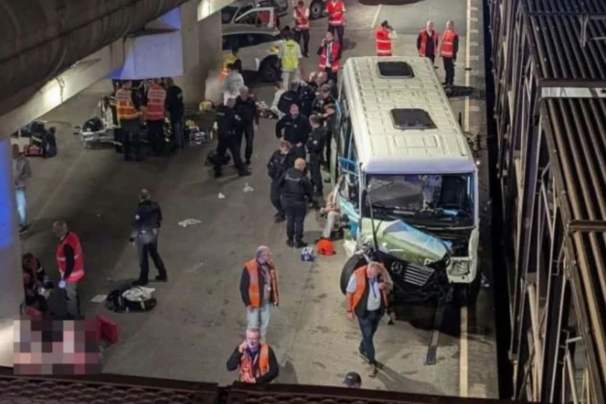 Γαλλία: Τουλάχιστον 19 τραυματίες από σύγκρουση τρένου με λεωφορείο