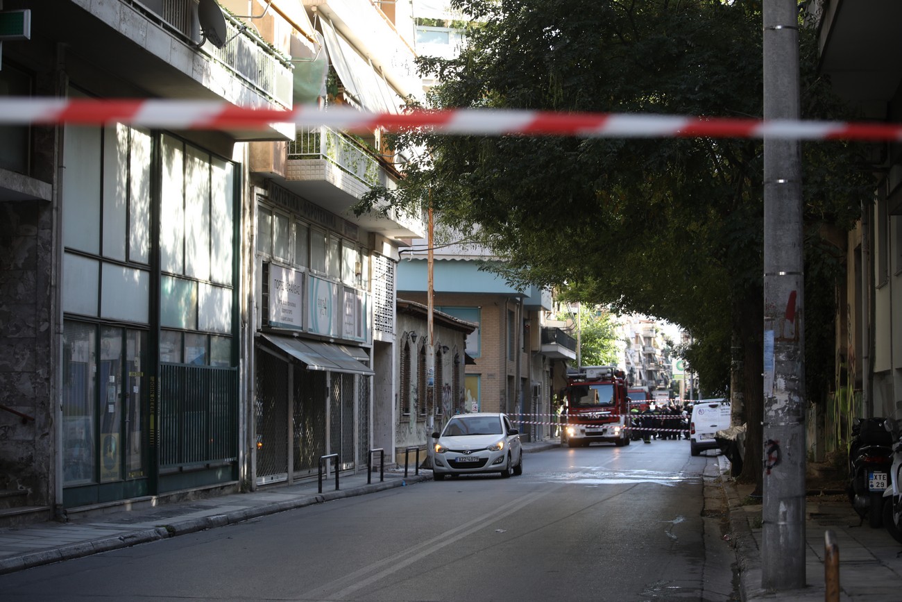 Έκρηξη σε κτήριο στην Αθήνα – Πέντε τραυματίες (ΦΩΤΟ-VIDEO)