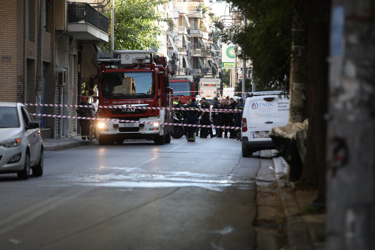 Έκρηξη σε κτήριο στην Αθήνα – Πέντε τραυματίες (ΦΩΤΟ-VIDEO)