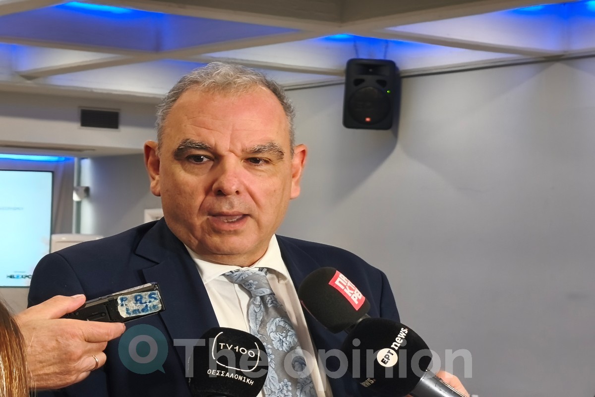 Πέτρος Καλπακίδης