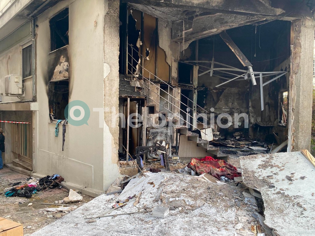 Θεσσαλονίκη: Στάχτη έγινε διαμέρισμα από τη φωτιά (ΦΩΤΟ – VIDEO)