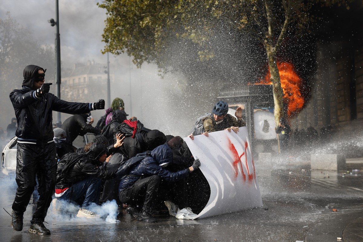 Η αγωνία για να μη γίνει η Αθήνα… Παρίσι και τα ελληνοτουρκικά στα σημερινά (20/10) πρωτοσέλιδα
