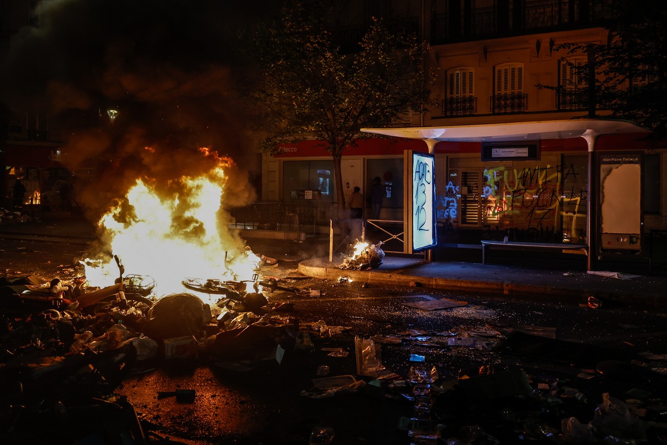 Χάος στη Γαλλία: Μαζικές συλλήψεις, λεηλασίες και πυρπολήσεις – Έκτακτα μέτρα ζητά ο Λεκορνί (ΦΩΤΟ-VIDEO)